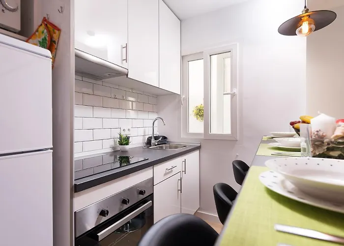 Cozy 3 Bed In The Heart Of * Аликанте