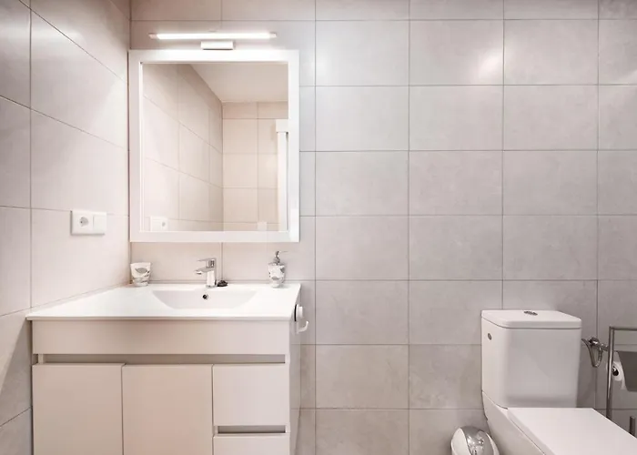 Апартаменты Cozy 3 Bed In The Heart Of Аликанте