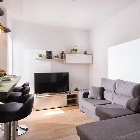 Cozy 3 Bed In The Heart Of Alicante